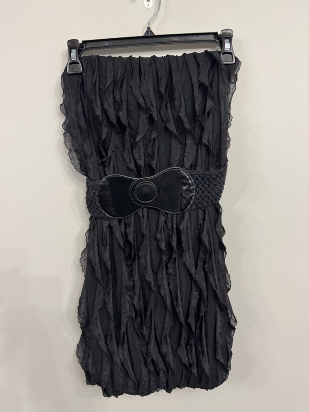 January 7 strapless black cascading ruffles mini dress size Small
